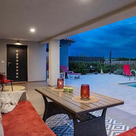 2 Bedroom Pet Friendly In * Barban